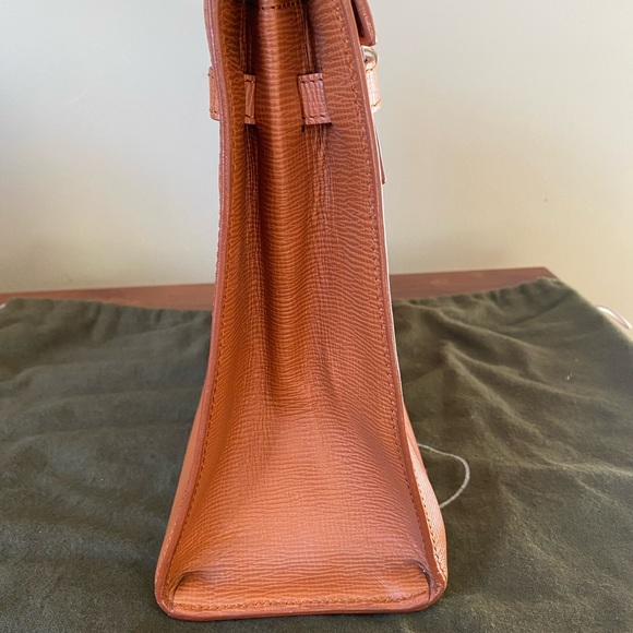 Biscuter Barcelona Leather Handbag - Picture 7 of 16